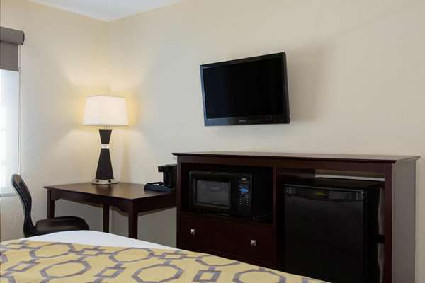  - Baymont Inn & Suites Jefferson City