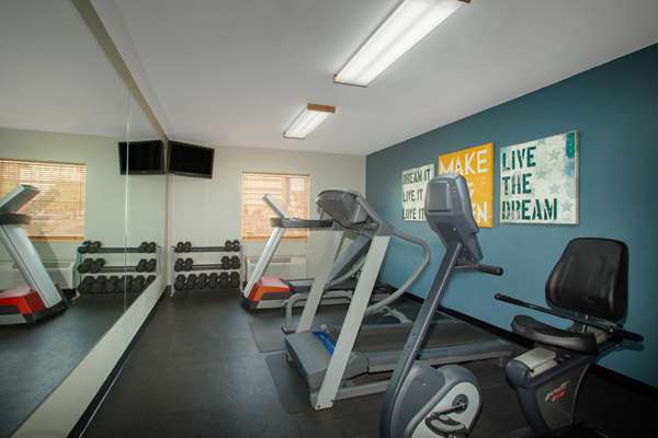 Fitness/ Exercise Room - Baymont Inn & Suites Jefferson City
