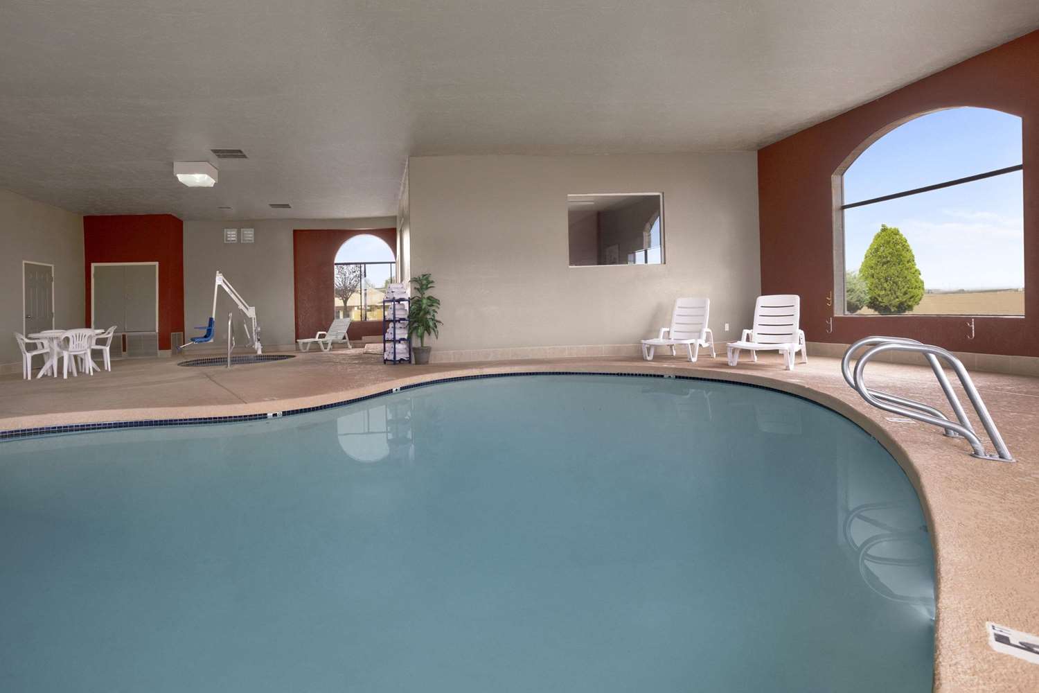 Howard Johnson Holbrook I40, Exit 289, AZ See Discounts