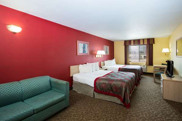  - Ramada Hotel Sioux Falls - I-29, Exit 79
