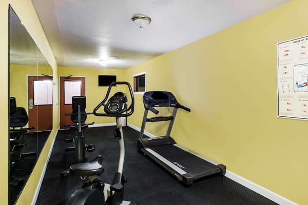 Fitness/ Exercise Room - Ramada Hotel Sioux Falls - I-29, Exit 79