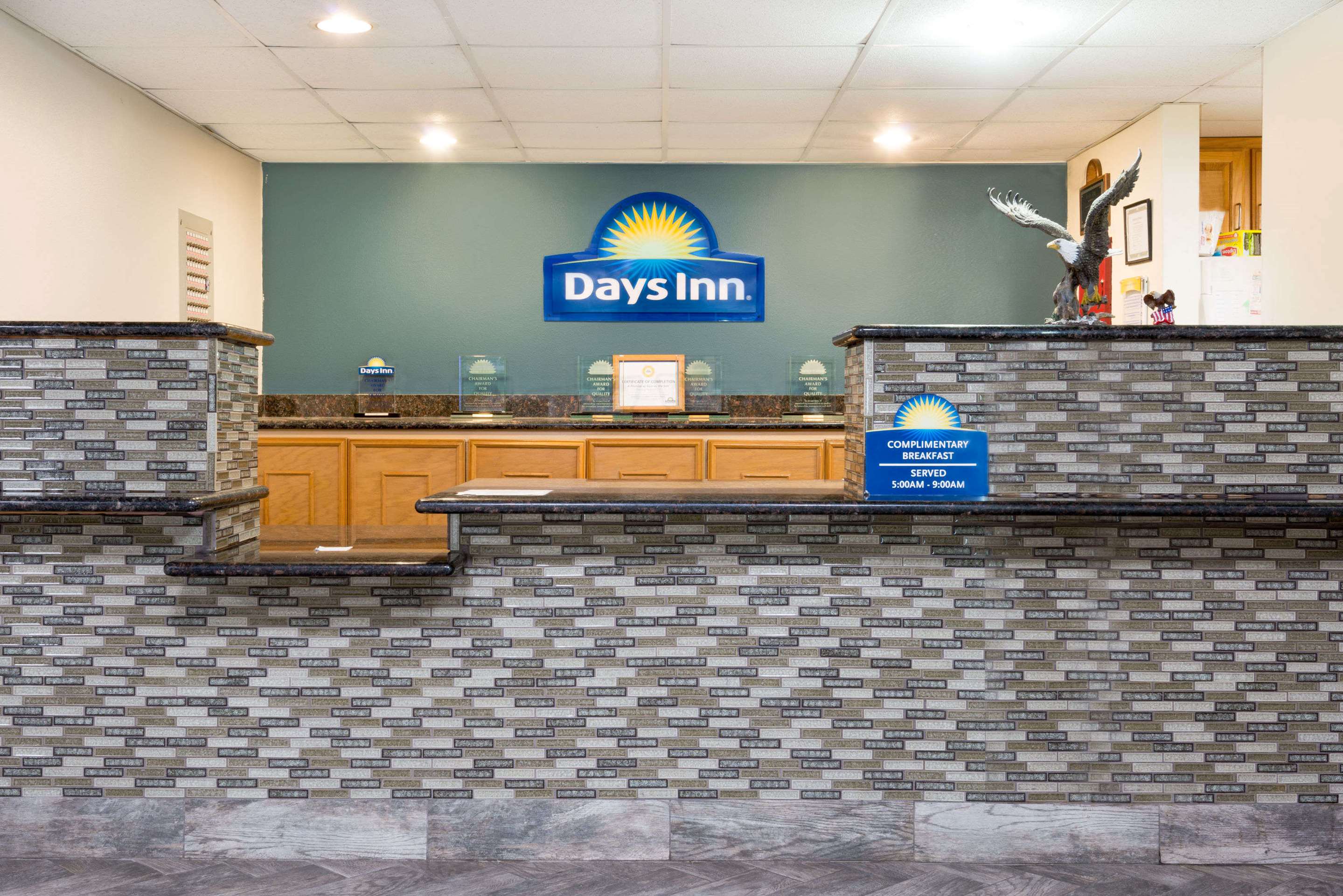 Lobby | Days Inn by Wyndham Dalhart