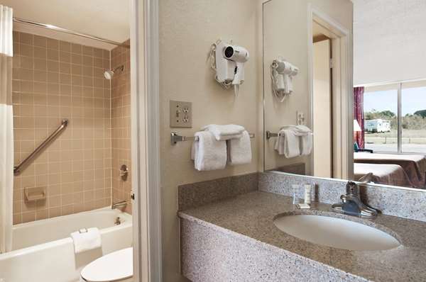 Guest Room,Bathroom,On-Site