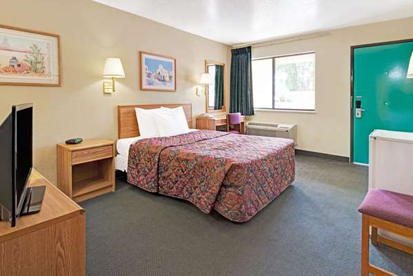  - Days Inn Espanola