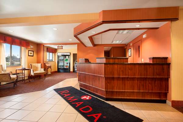  - Ramada Inn Wisconsin Dells - I-90 & I-94, Exit 92