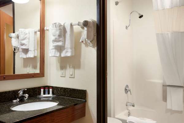  - Ramada Inn Wisconsin Dells - I-90 & I-94, Exit 92