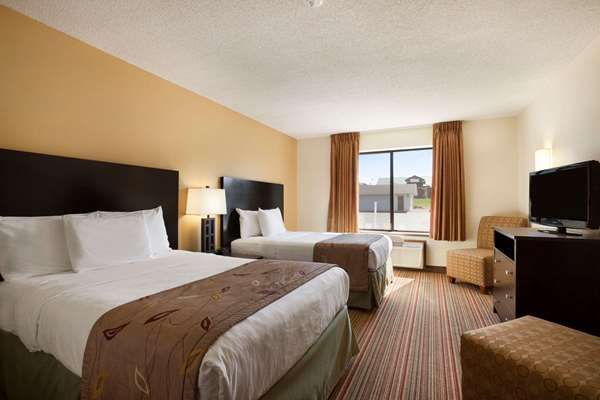 Suite - Ramada Inn Wisconsin Dells - I-90 & I-94, Exit 92
