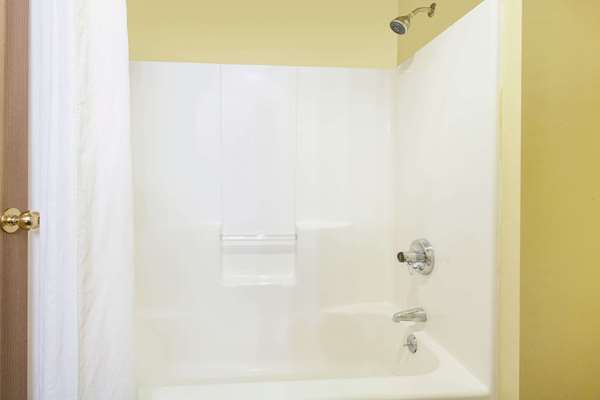  - Super 8 Hotel Carthage - I-49, Exit 50