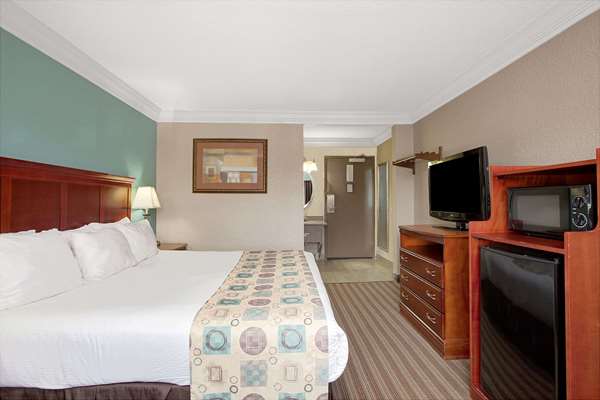  - Ramada Inn Bush Airport Houston
