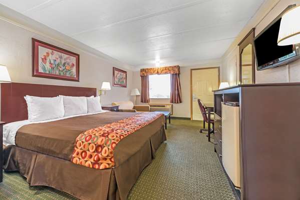  - Days Inn Gainesville