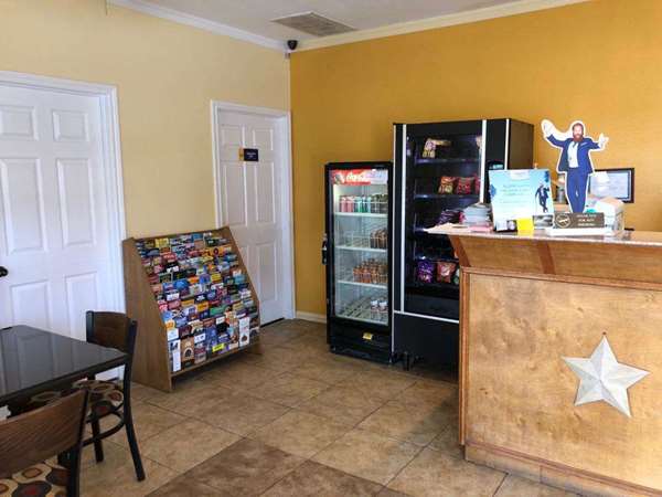  - Days Inn Gainesville