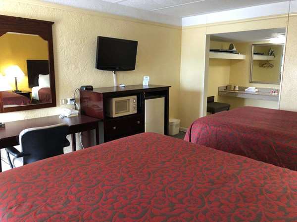  - Days Inn Gainesville