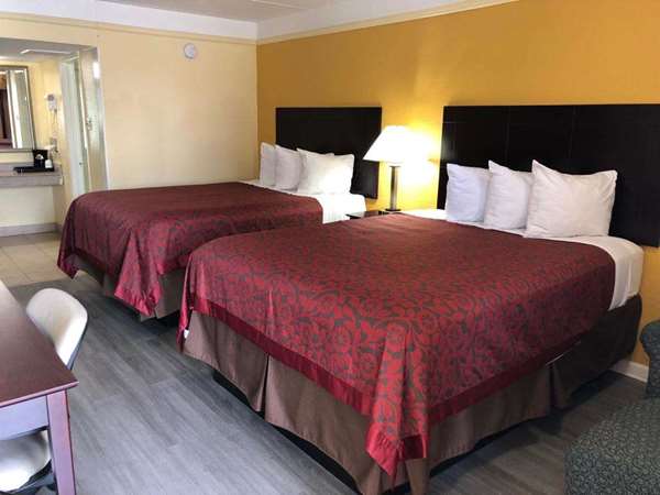  - Days Inn Gainesville