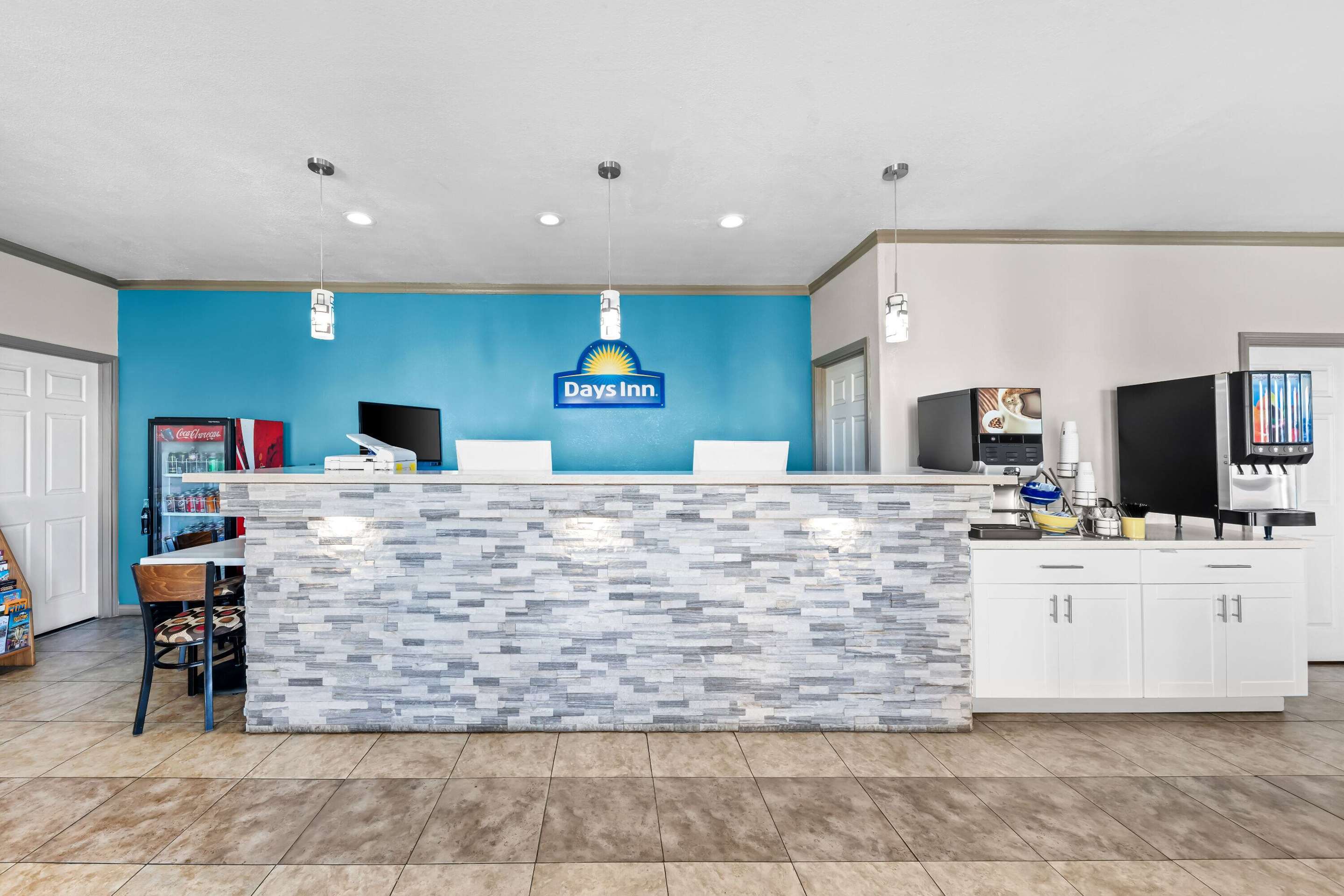 Reception | Days Inn by Wyndham Gainesville