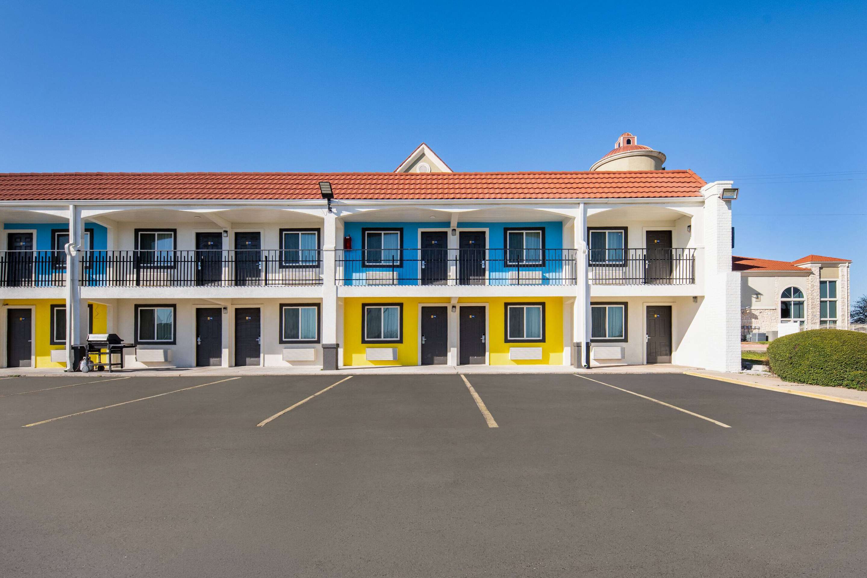 Exterior | Days Inn by Wyndham Gainesville