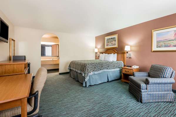  - Days Inn New Braunfels - I-35, Exit 189