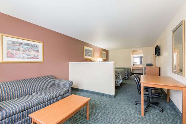 Suite - Days Inn New Braunfels - I-35, Exit 189