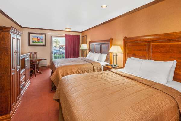  - Ramada Limited Hotel Waterfront Mackinaw City - I-75, Exit 338