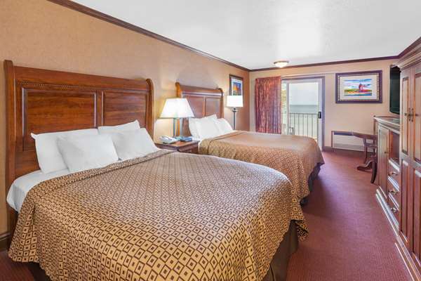  - Ramada Limited Hotel Waterfront Mackinaw City - I-75, Exit 338