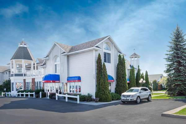 Exterior view - Ramada Limited Hotel Waterfront Mackinaw City - I-75, Exit 338