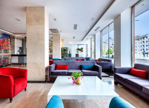 Guest Room,Living Area,Architecture,Indoor/Interior,On-Site,DÃ©cor detail,View from room,Exterior View of Building