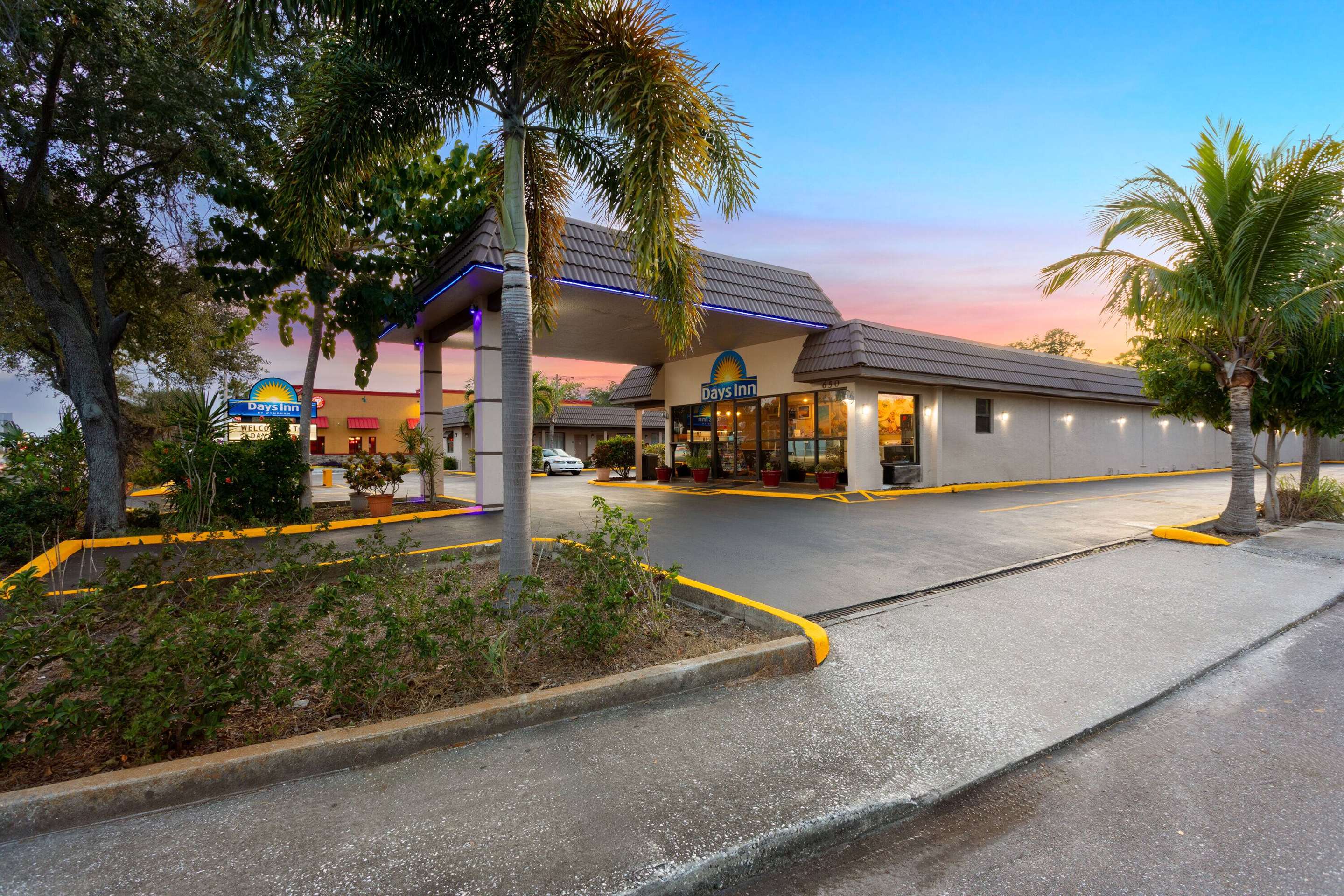 Exterior | Days Inn by Wyndham St. Petersburg Central