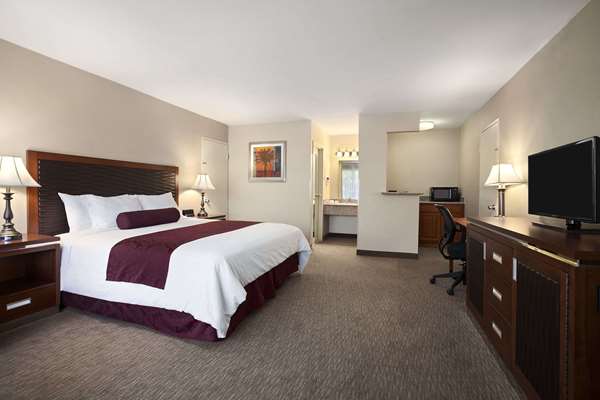  - Ramada Inn Sunnyvale