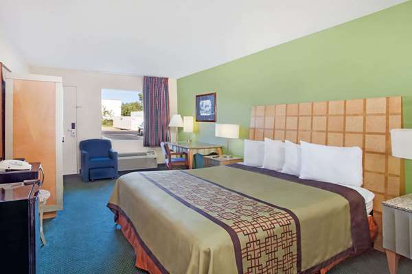  - Days Inn Greeneville