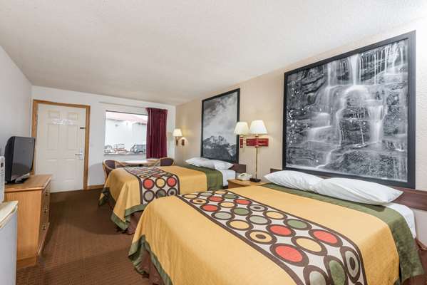  - Super 8 Motel Bridgeport - I-79, Exit 121