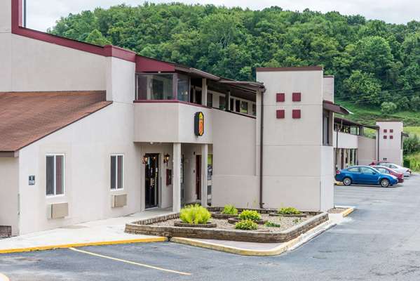 Exterior view - Super 8 Motel Bridgeport - I-79, Exit 121