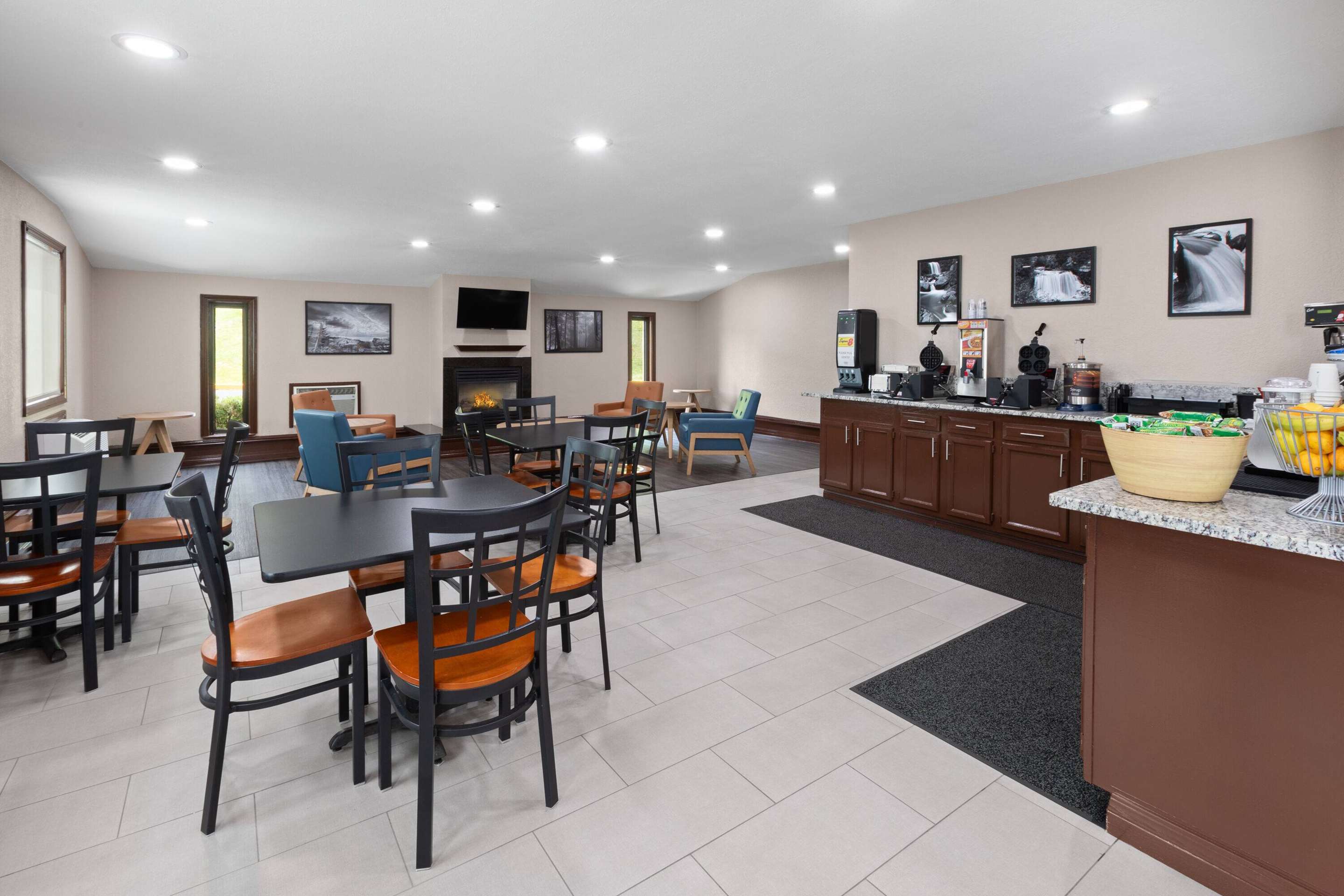 Property amenity | Super 8 by Wyndham Bridgeport/Clarksburg Area