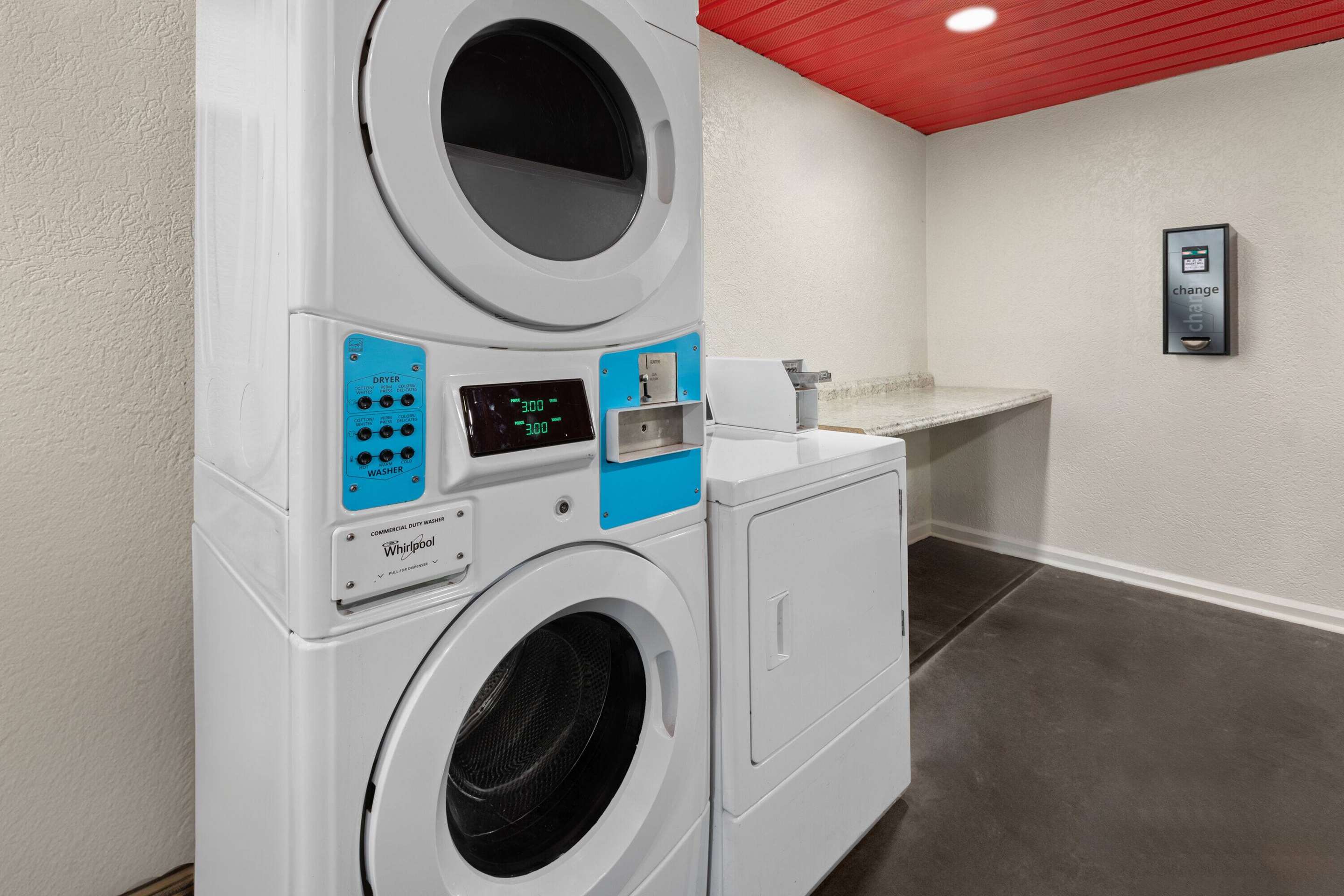 Laundry | Super 8 by Wyndham Bridgeport/Clarksburg Area