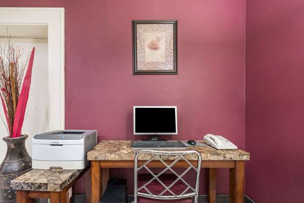 Conference Area - Days Inn College Station