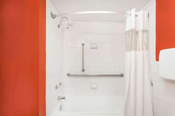  - Ramada Inn River's Edge Roanoke