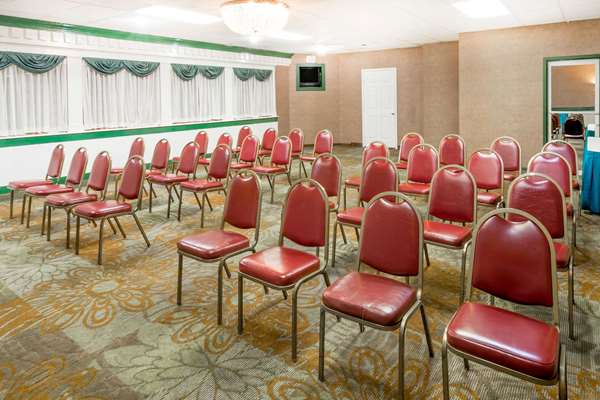  - Ramada Inn River's Edge Roanoke