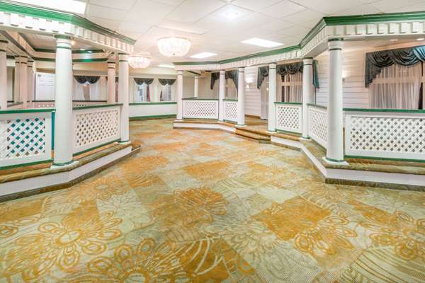  - Ramada Inn River's Edge Roanoke