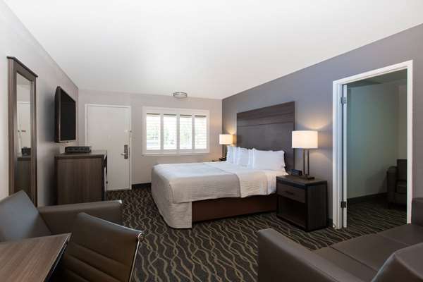 Suite - Days Inn Ukiah