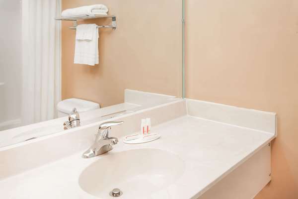  - Super 8 Hotel Shipshewana