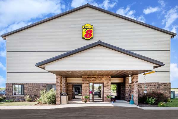 AmericInn by Wyndham Columbus Wisconsin