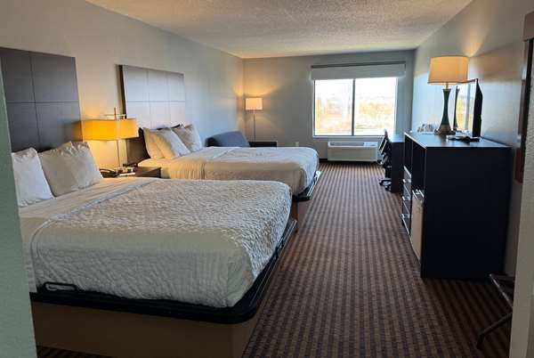 2 Queen Beds, Premier Room, Non-Smoking