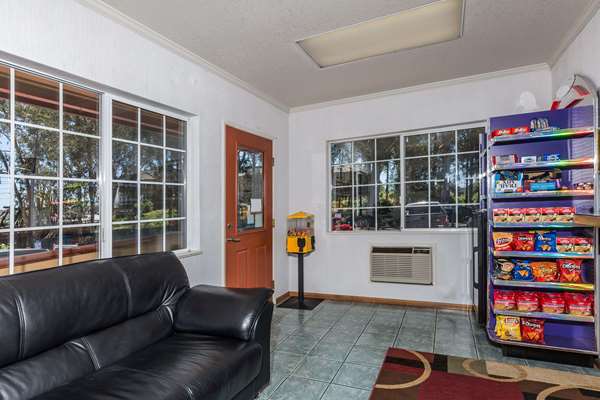  - Howard Johnson Inn Santa Cruz