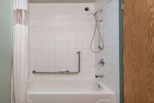  - Super 8 Hotel Taber