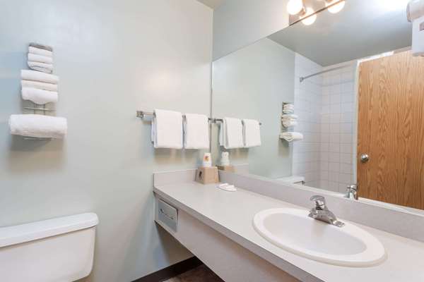  - Super 8 Hotel Taber