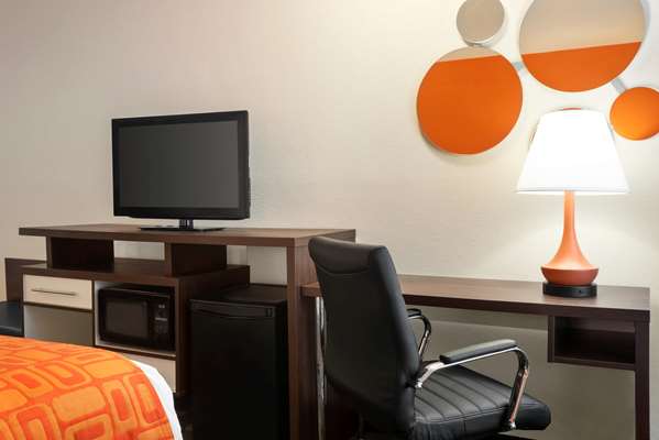  - Howard Johnson Inn Appleton