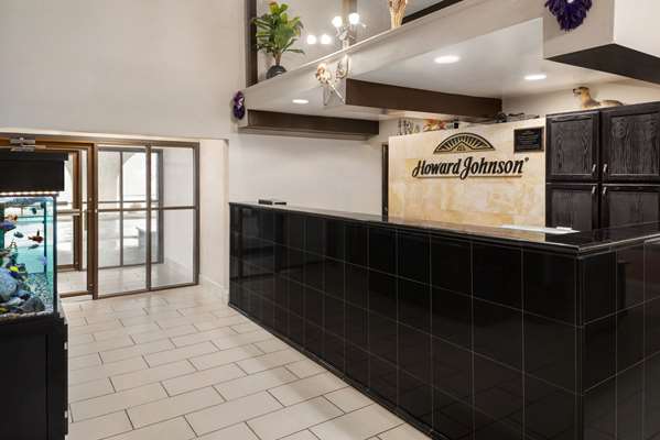  - Howard Johnson Inn Appleton