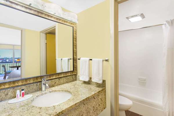  - Days Inn Wildwood - I-75, Exit 329