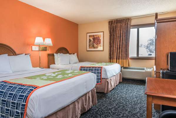  - Howard Johnson Inn Billings - I-90, Exit 446