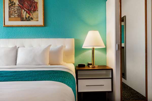  - Howard Johnson Inn Billings - I-90, Exit 446