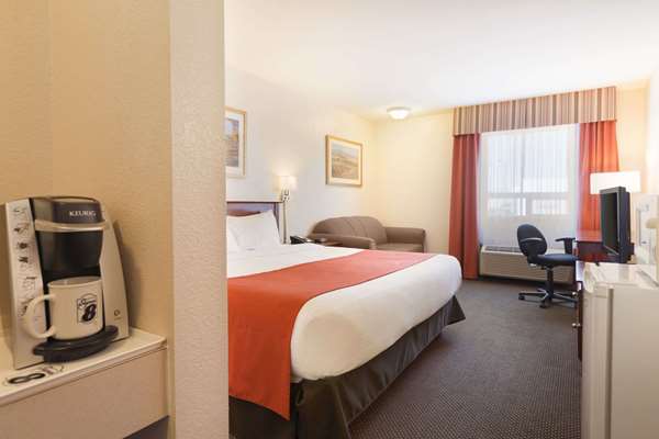  - Super 8 Hotel Drayton Valley