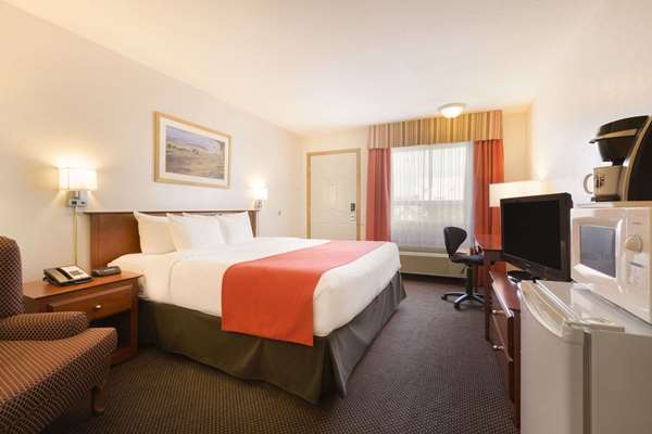  - Super 8 Hotel Drayton Valley